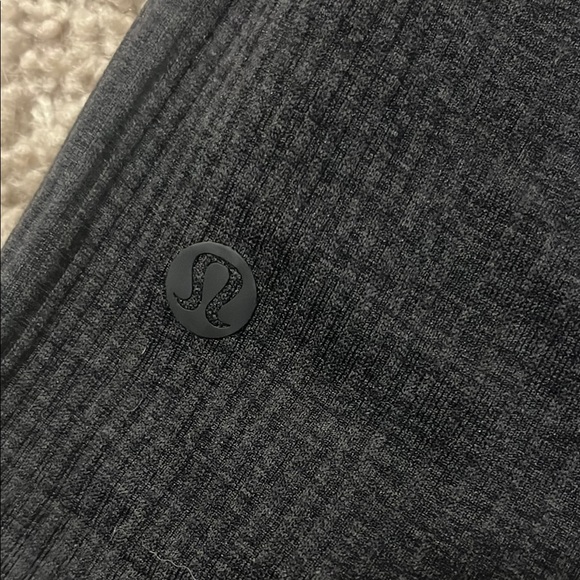 Lululemon Fitted Short Sleeve Tee - Picture 5 of 6